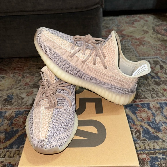 Beige Yeezy 350s